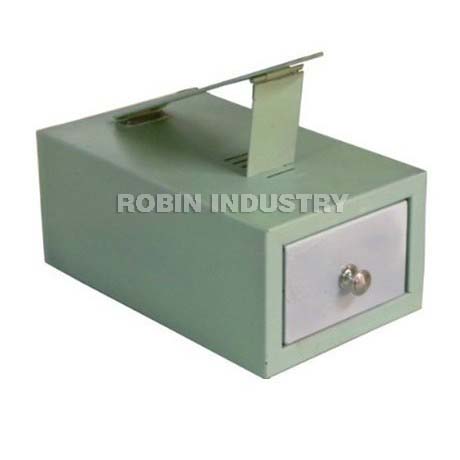 Metal shoe polishing box