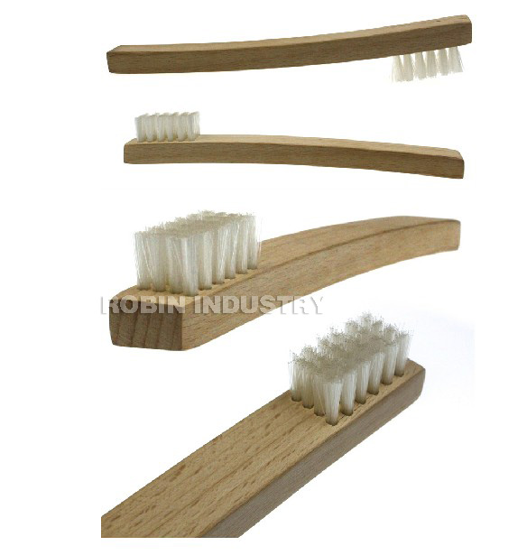 Scouring shoe brush