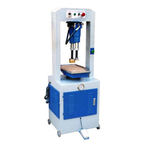RC-606 High Speed Shoe Sole Press Hydraulic Machine, 