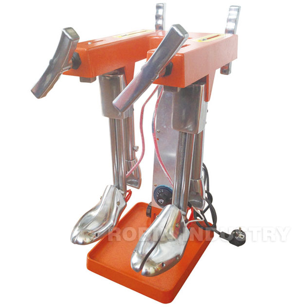 Heating boot stretcher machine